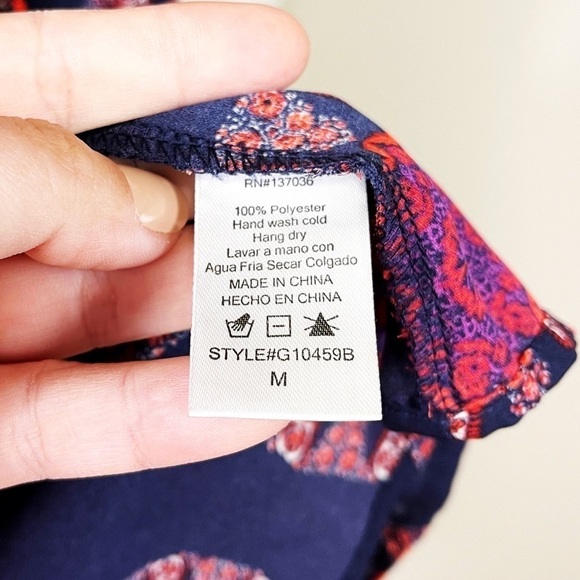 PAPER CRANE Navy Blue & Red Medallion Print Sleeveless Lightweight Top - MEDIUM - Picture 8 of 8